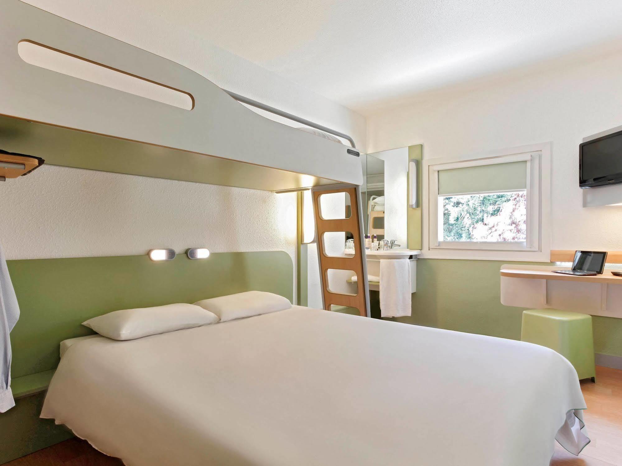 Ibis Budget Aix En Provence Est Le Canet Meyreuil Eksteriør bilde