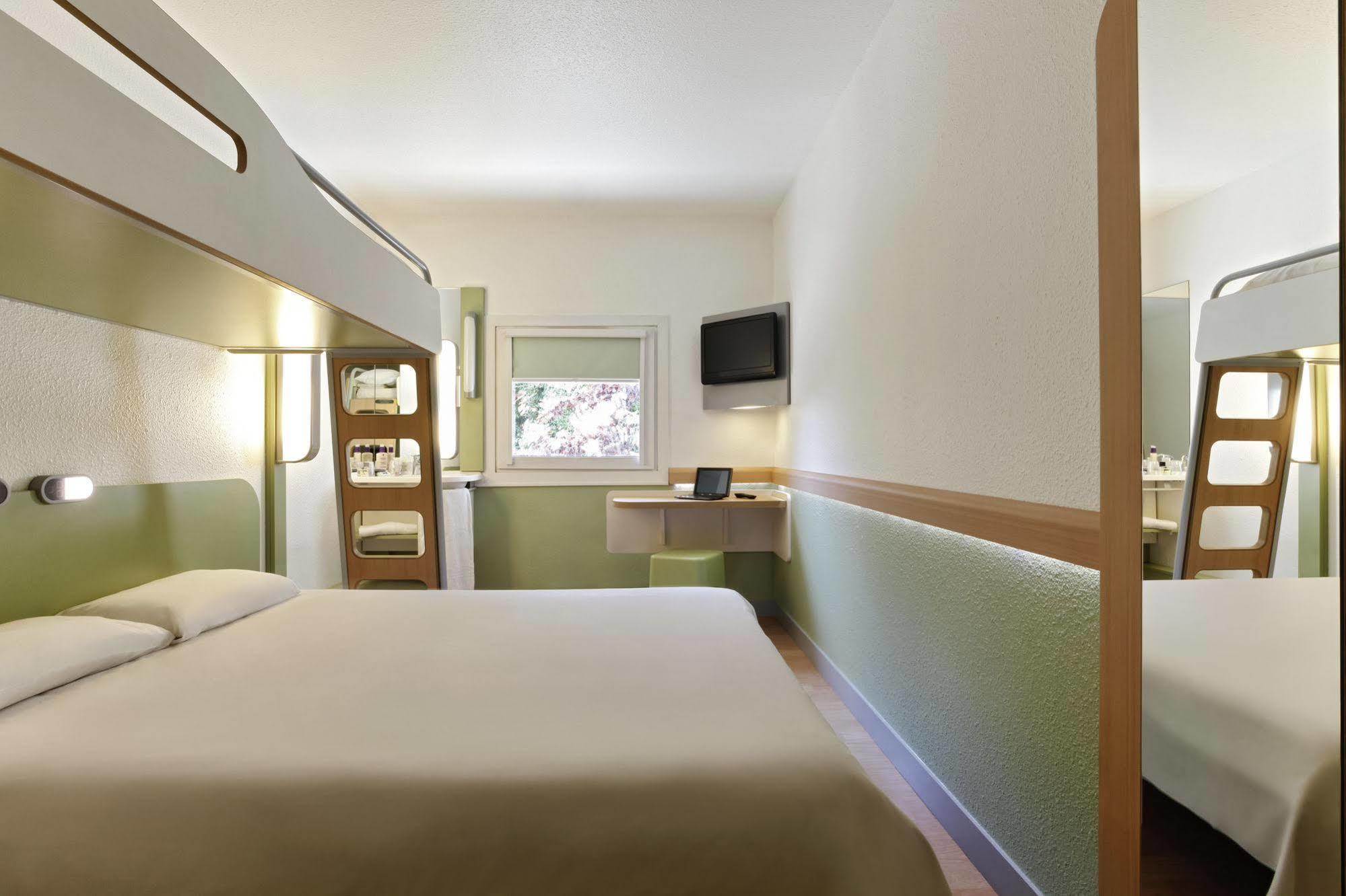 Ibis Budget Aix En Provence Est Le Canet Meyreuil Eksteriør bilde
